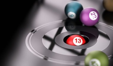 erek2 51 platform interface showing football betting, live dealer, and slot games